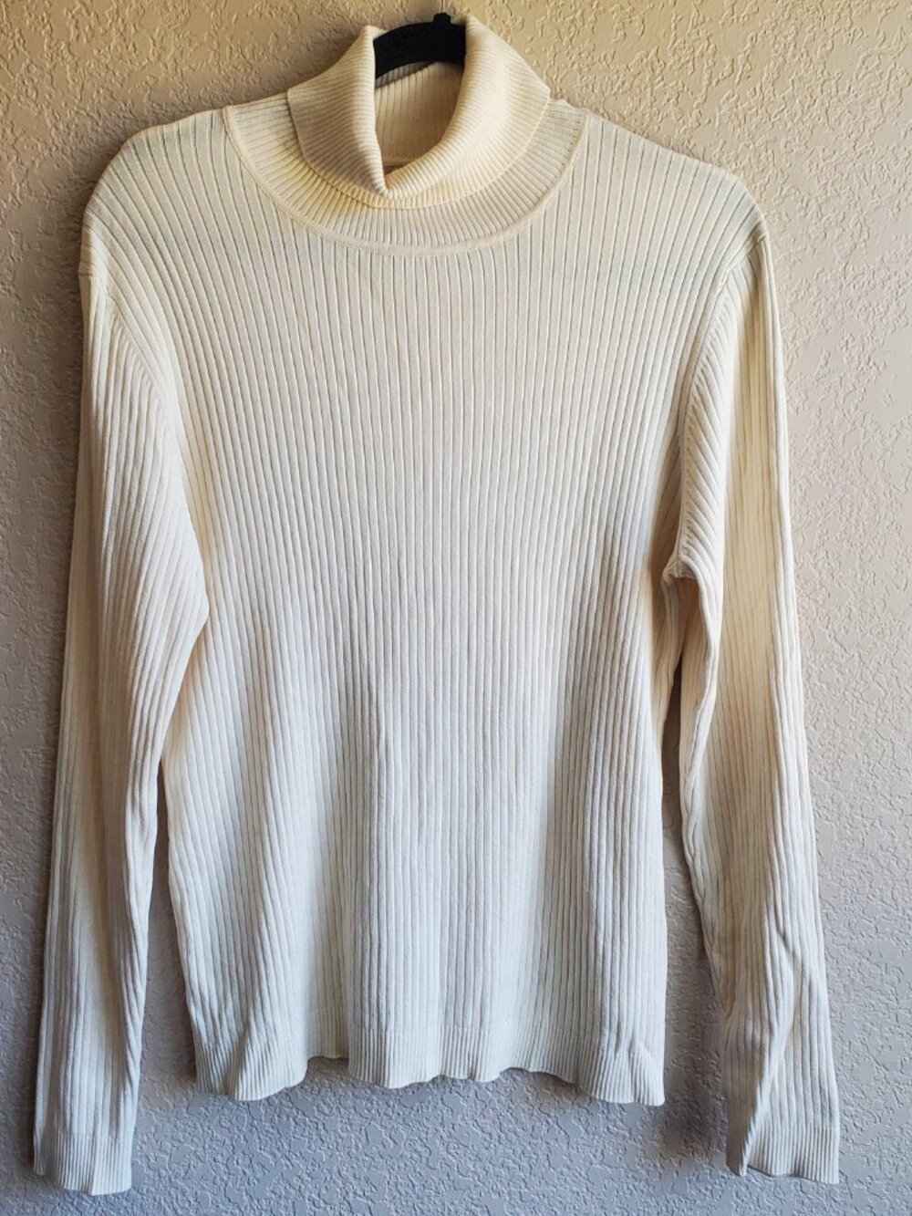 Chicos Size 2 Ribbed Turtleneck Silk Blend Quiet Luxury Old Money Classic M